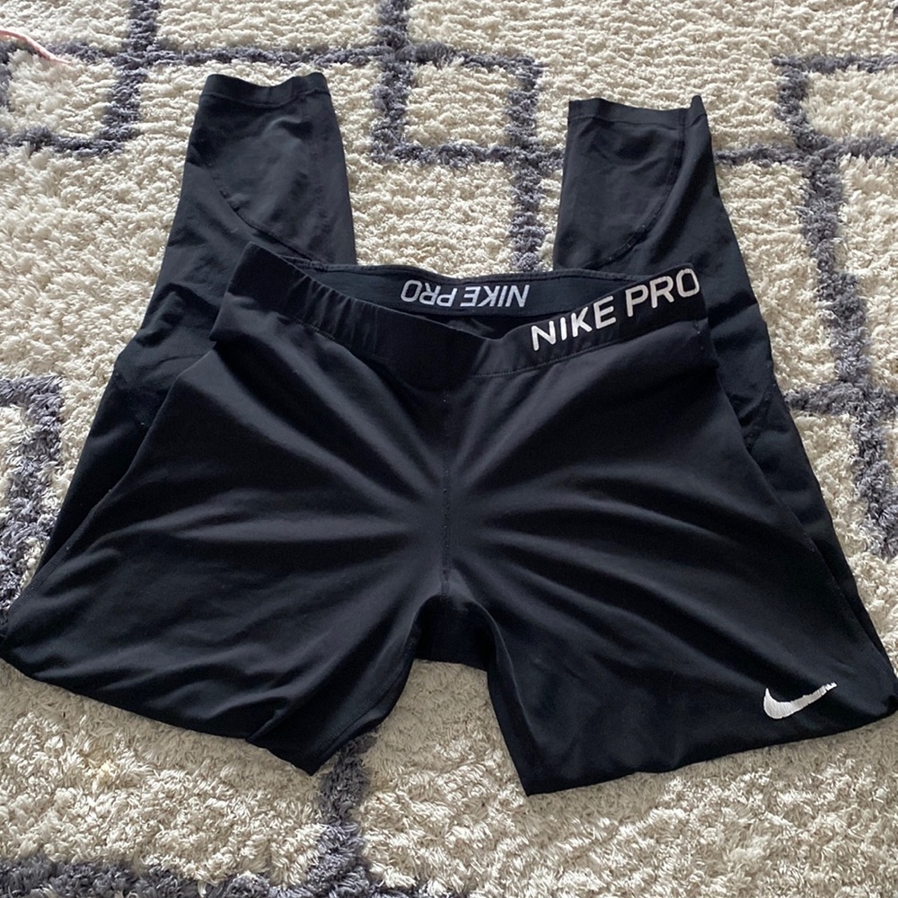Nike pro womens leggings